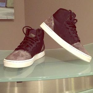 Unisex Jordan Sneakers